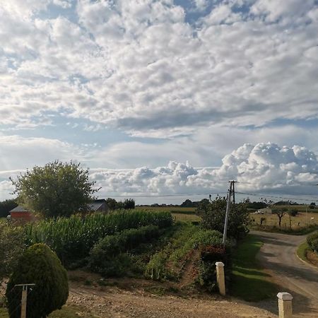 Appartement Calme En Pleine Campagne Malaussanne Экстерьер фото