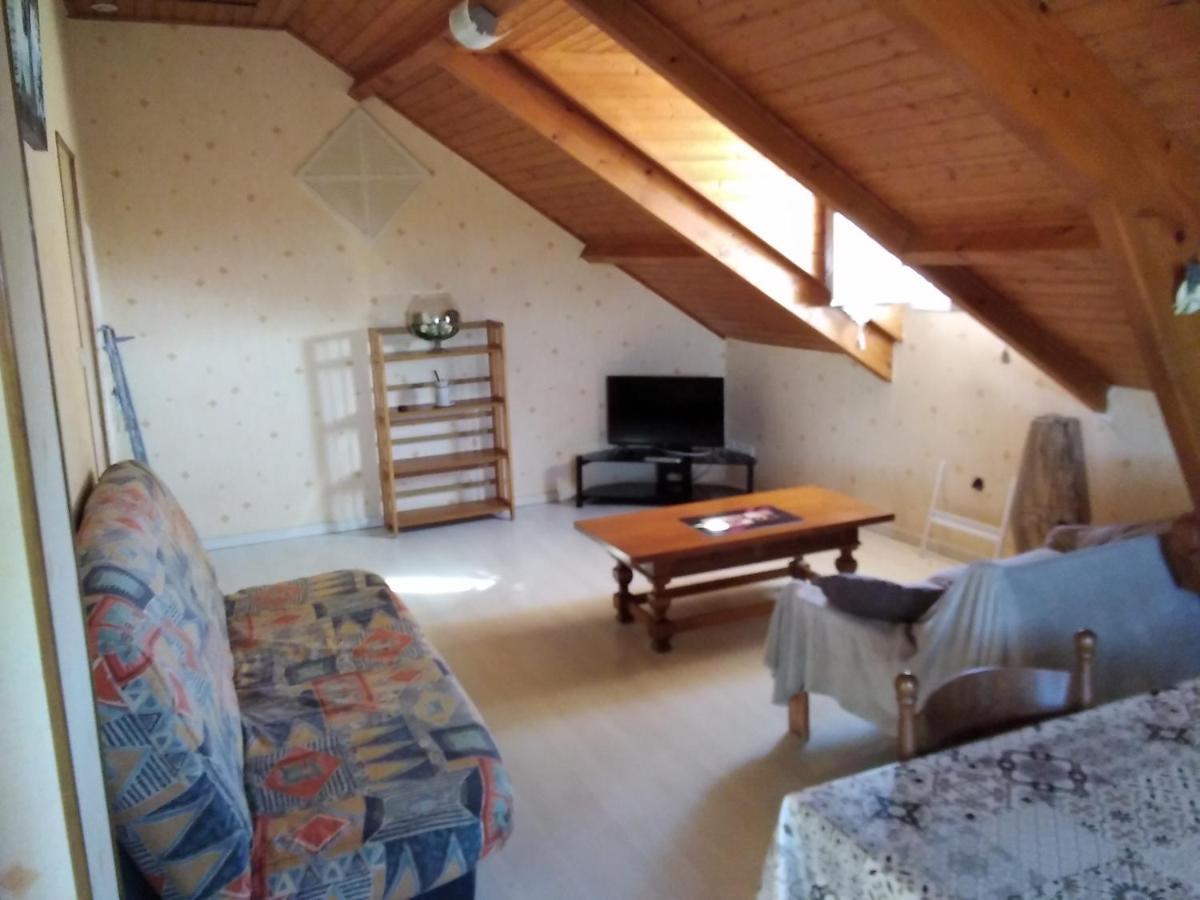 Appartement Calme En Pleine Campagne Malaussanne Экстерьер фото